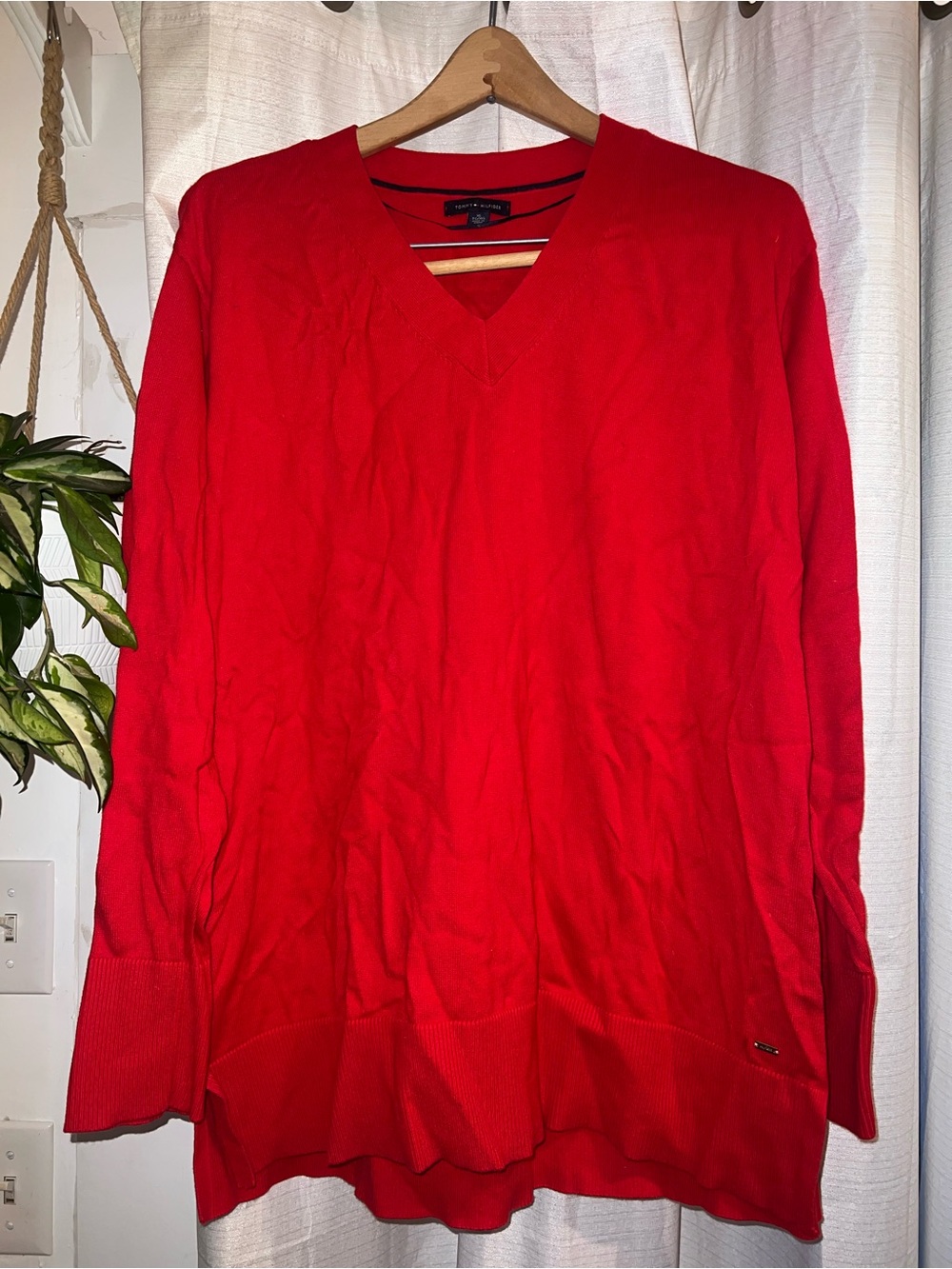 Tommy Hilfiger Women’s V-Neck Red Sweater